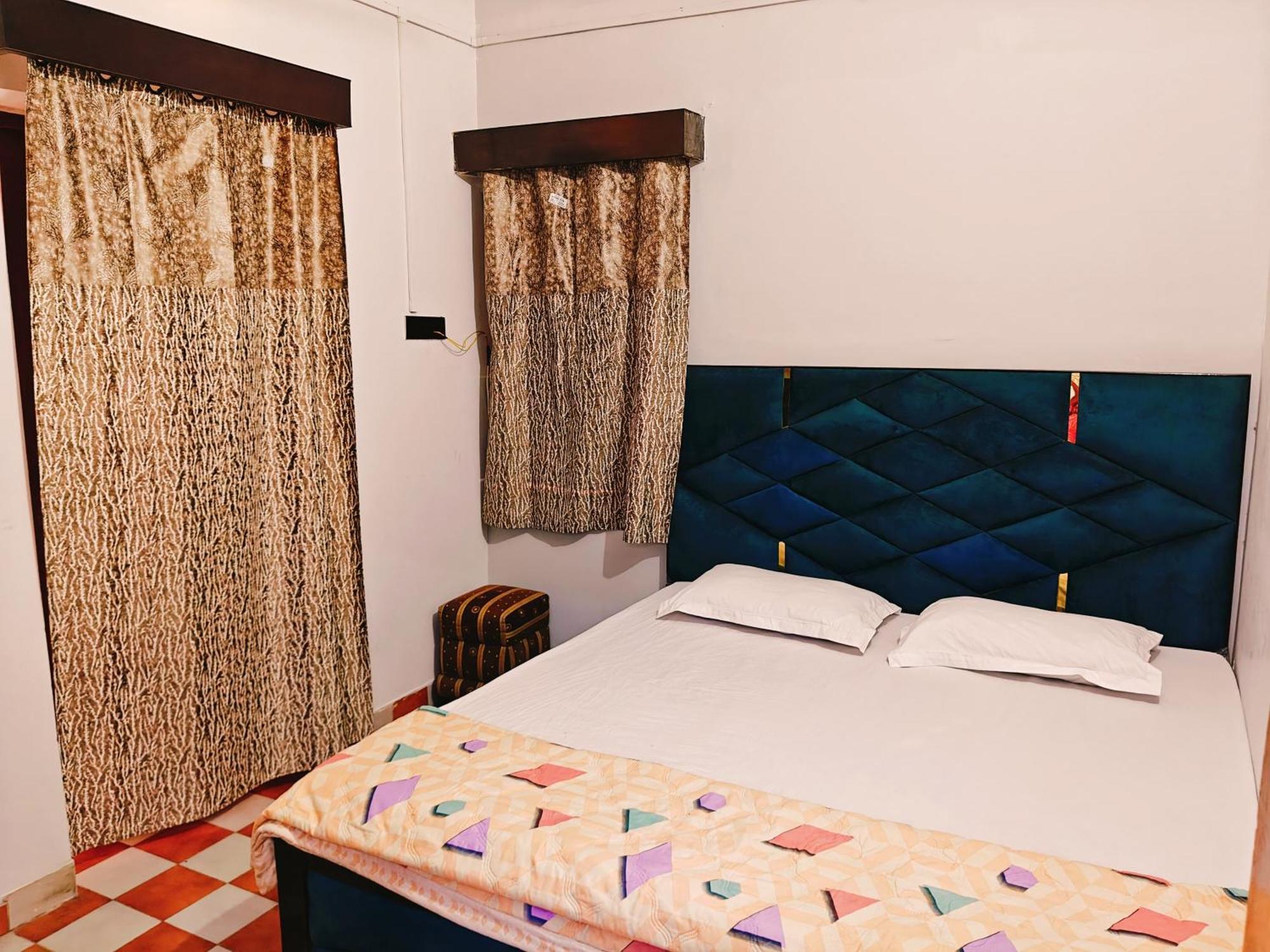 Kiara Home Stays Varanasi Exterior photo